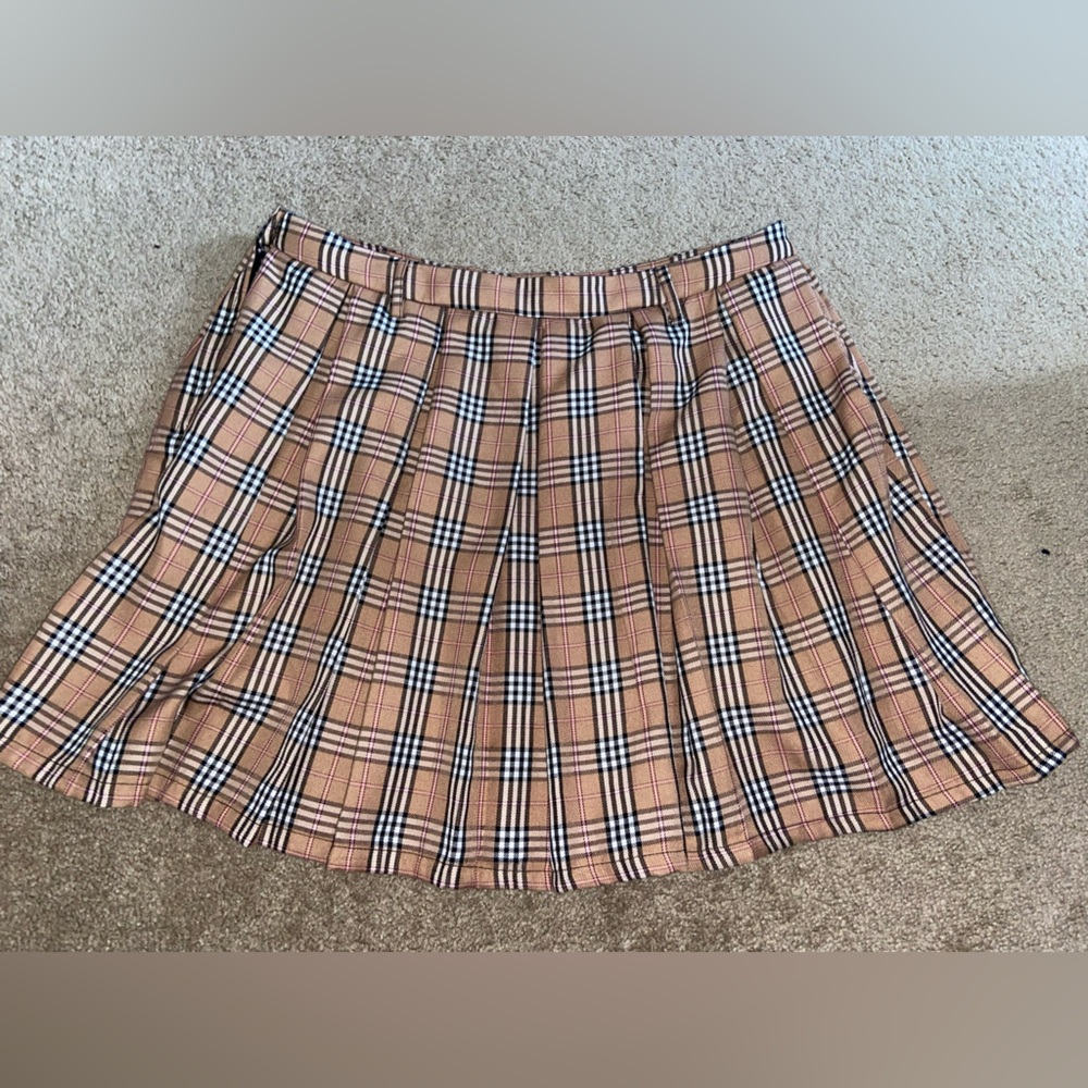 Hot topic plaid pleated skirt!